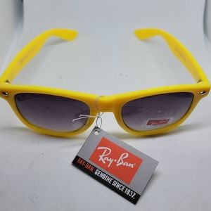 Womens RAY-BANS SUNGLASSES BRAND NEW